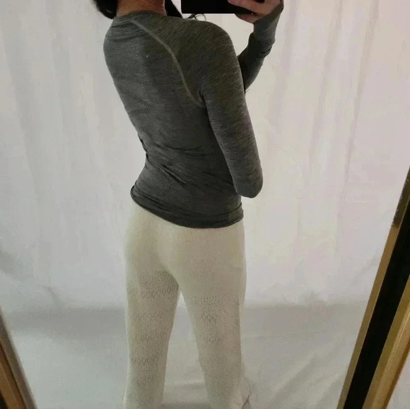 Victoria's Secret Slate Grey Workout Top Long Sleeve Thumb Hold Crewneck gray - Picture 3 of 8